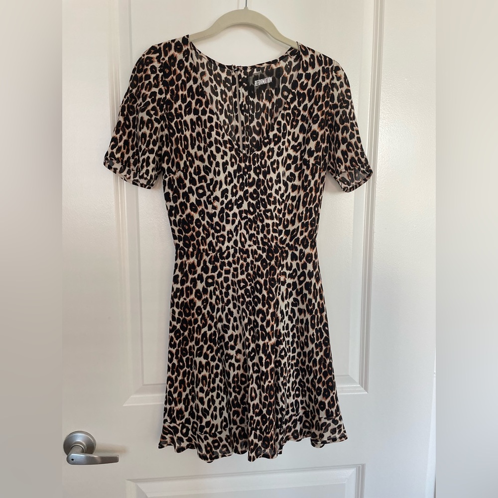 Reformation leopard print Ruffle trim v-neck mini dress - size 0